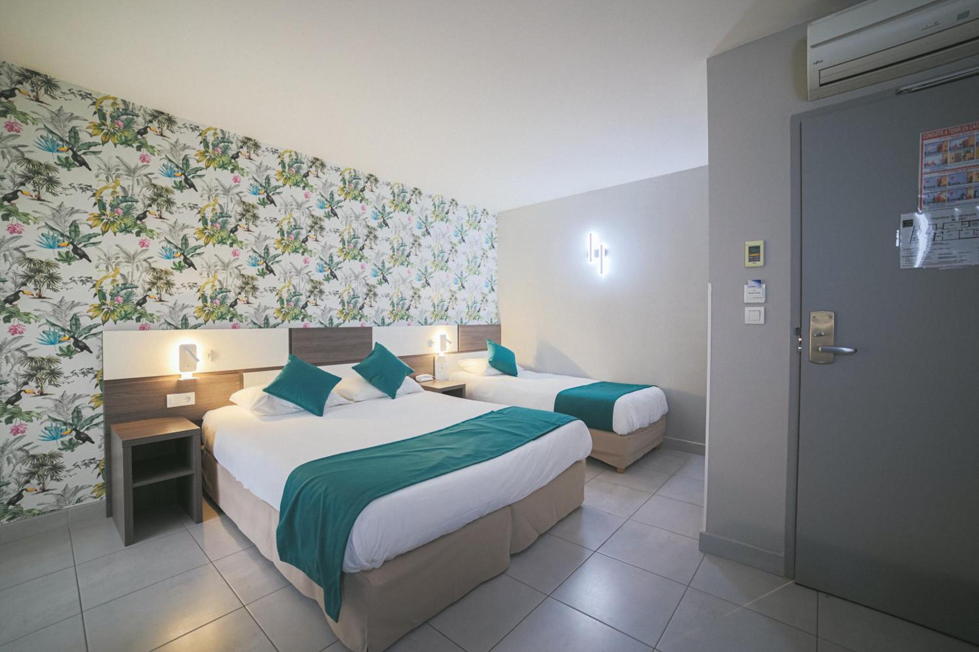 Holidays & Work Hotel Sanary-sur-Mer Exterior photo