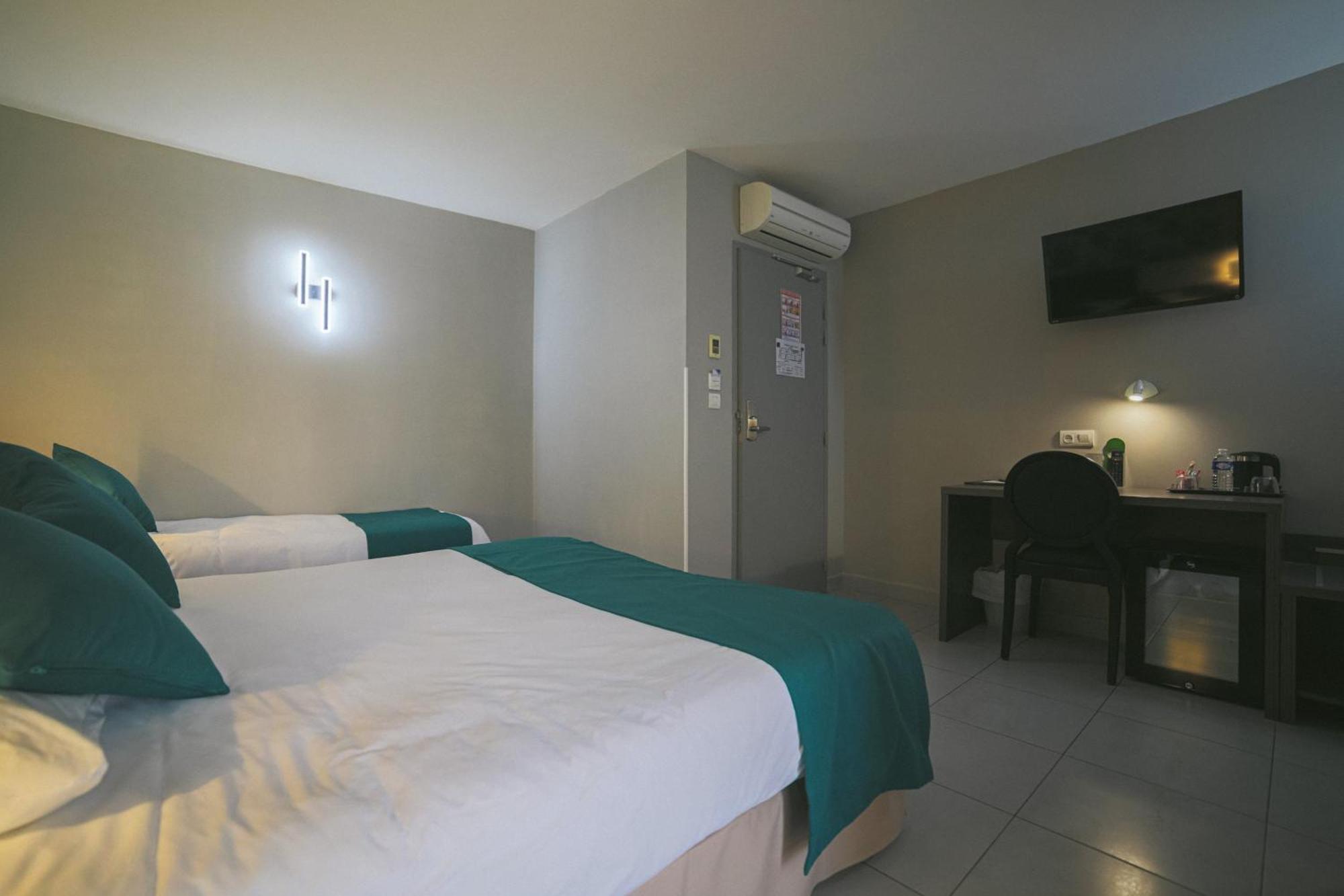 Holidays & Work Hotel Sanary-sur-Mer Exterior photo